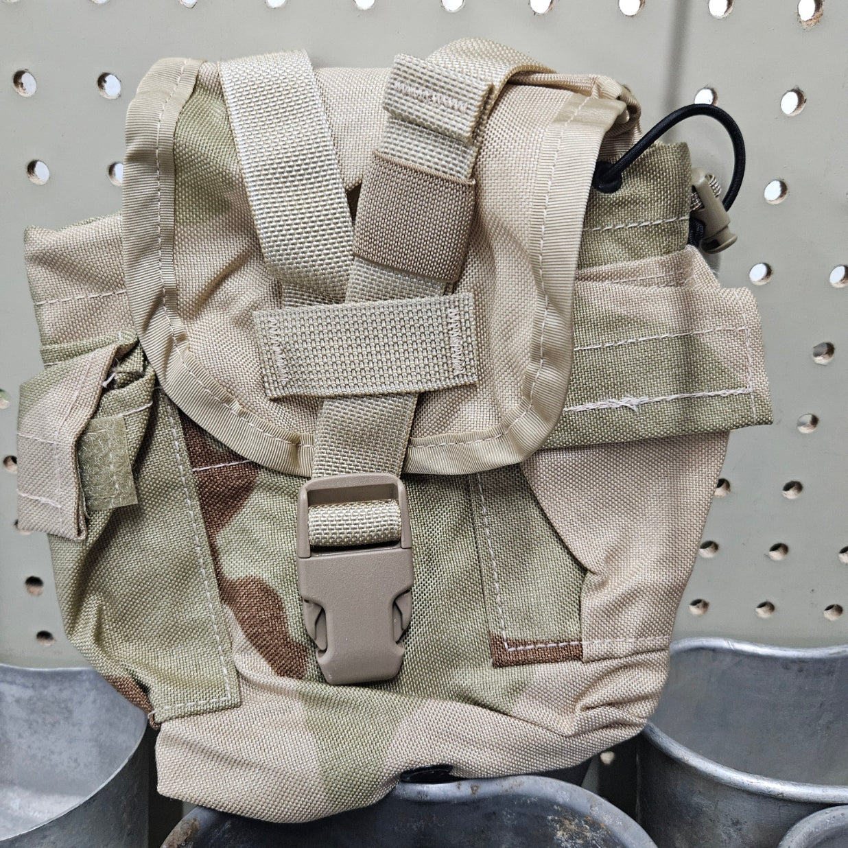 molle 2  1qt canteen / general purpose pouch