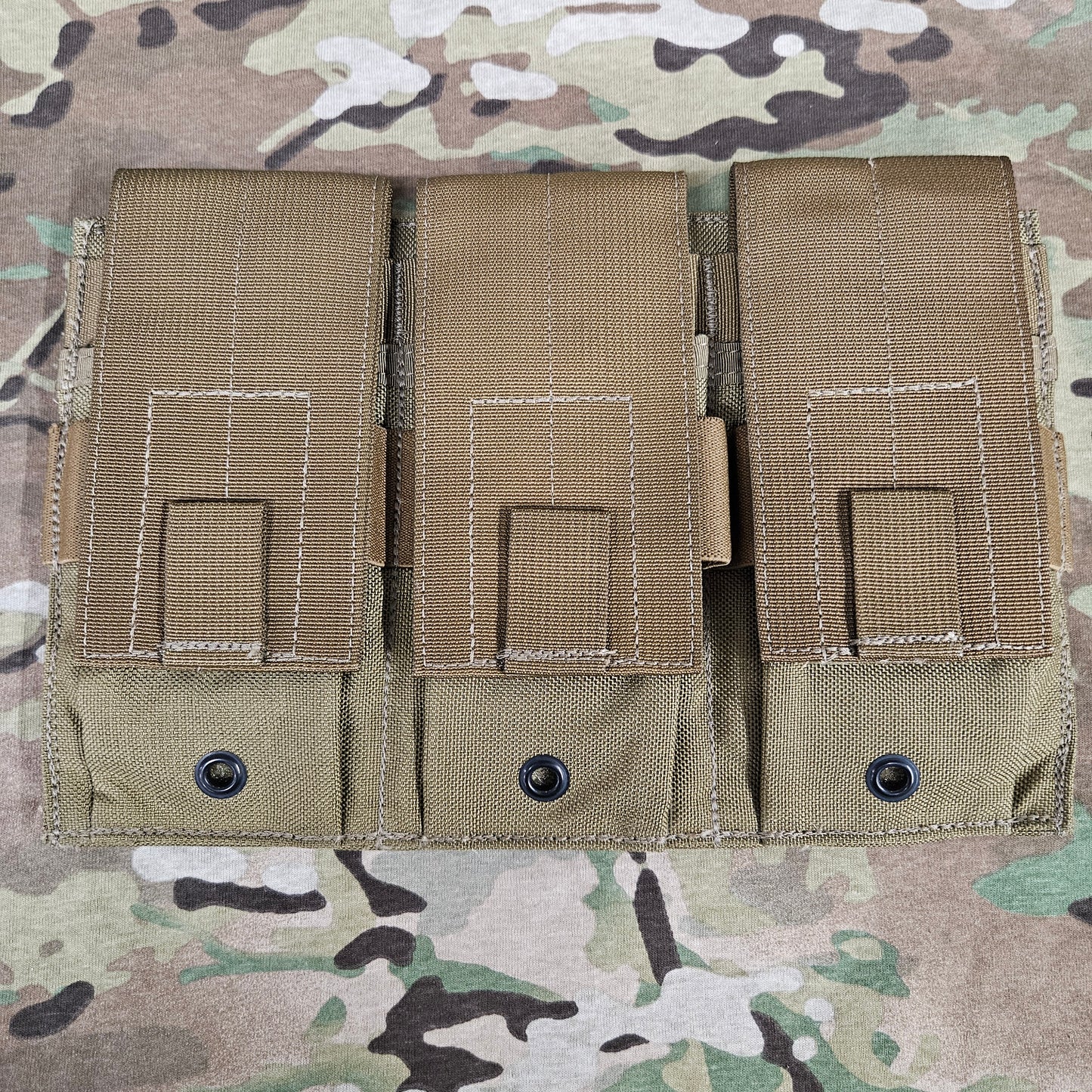 Coyote triple single mag pouch